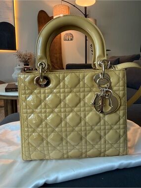 CHRISTIAN DIOR
Patent Cannage Medium Lady Dior